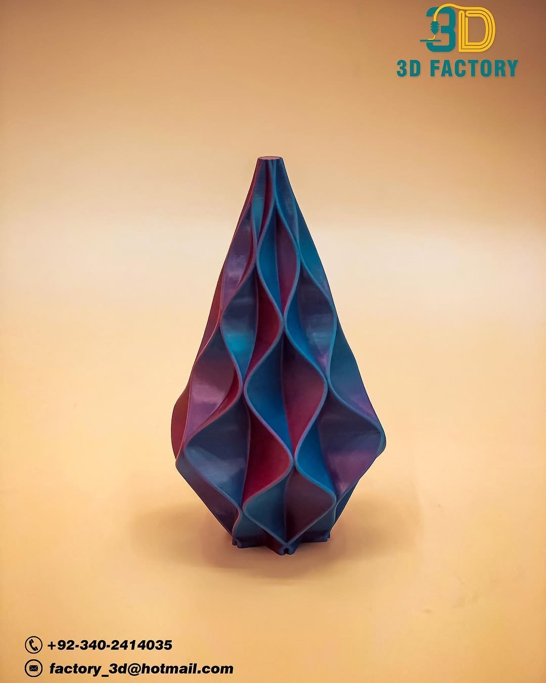 Dual-colour 3D printed vase